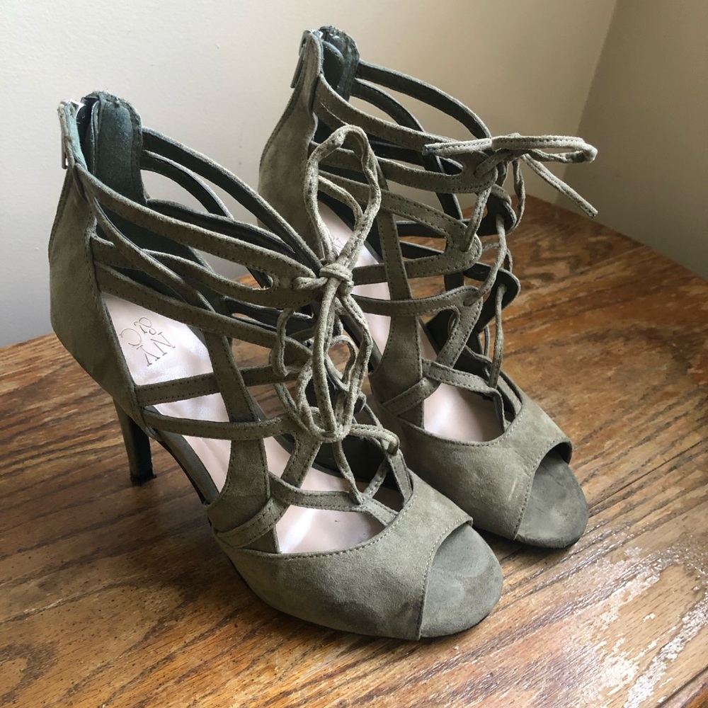 Strappy green suede heals - good condition!